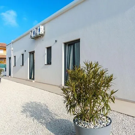 Luna & Pia Comfortable * Pula