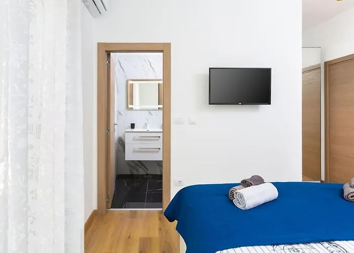 Luna & Pia Comfortable Vila Pula