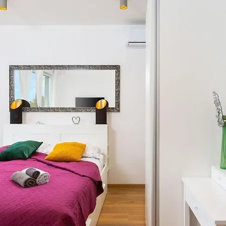 Luna & Pia Comfortable Villa Pula
